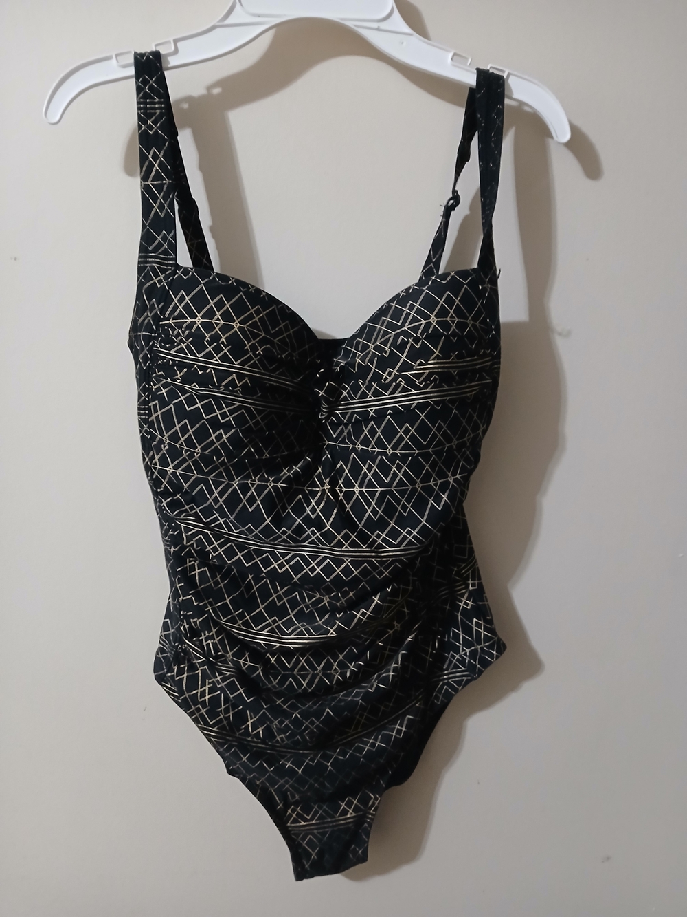 Nip Tuck swim Black One-Piece Swimsuit with Gold Geometric Print Woman size 6